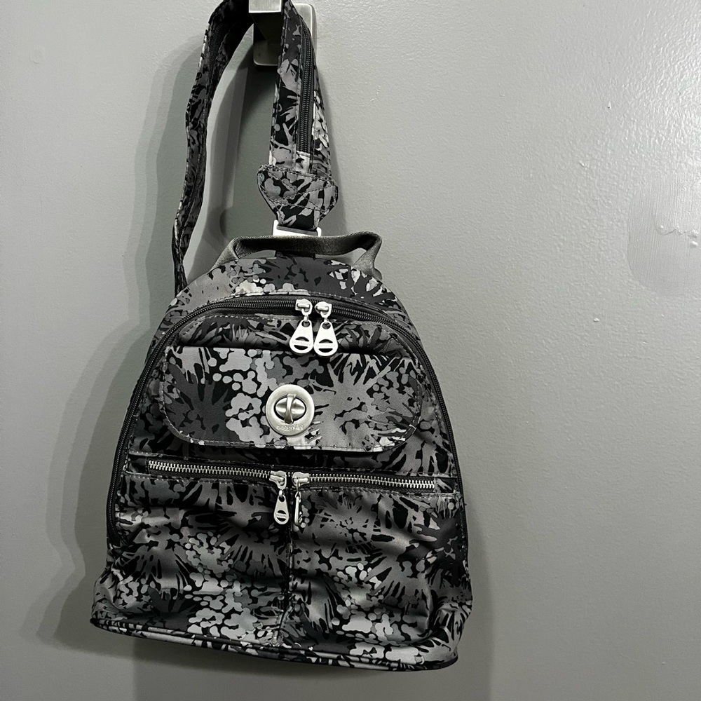 Baggallini Naples Convertible Backpack
